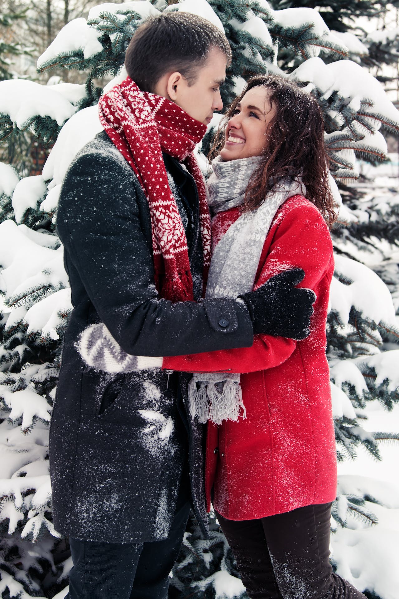 Photo by Pixabay: https://www.pexels.com/photo/full-length-of-happy-friends-in-snow-on-field-247908/